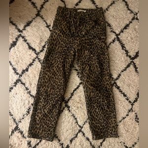 RARE LEVI’S CHEETAH CORDUROY RIBCAGE CROPPED PANTS SIZE 26